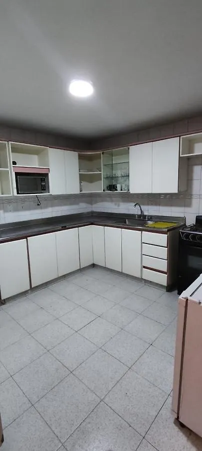Habitaciones Amobladas Laureles 1 Medellín