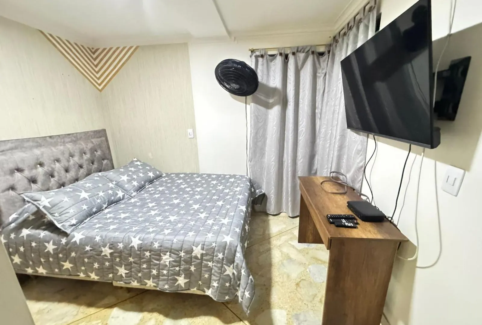 Habitaciones Amobladas Laureles 1 Medellín